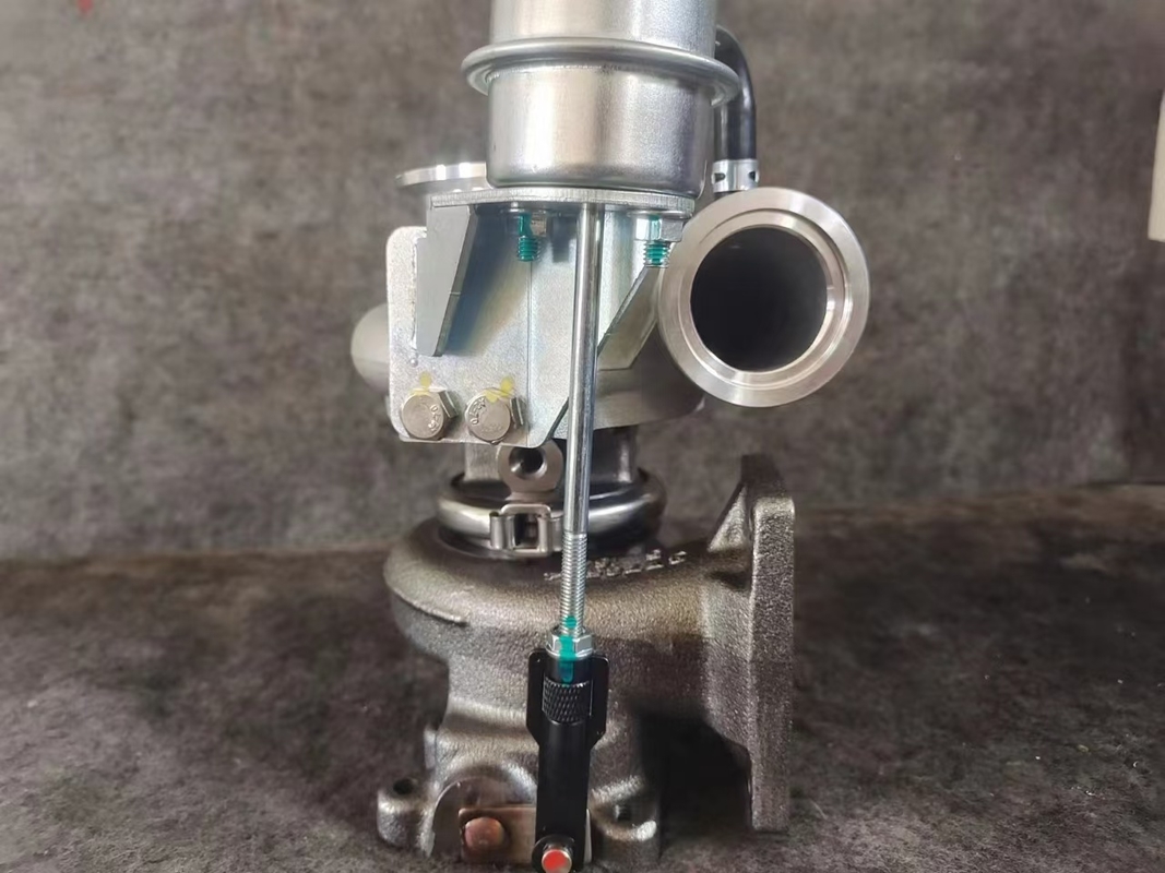 3779951 2843674 4309098 Cummins ISF3.8 Bus Engine Turbo HX27W Turbocharger